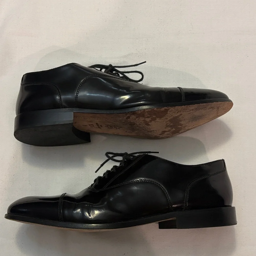 Elegant Black Patent Leather Cap Toe Men's Oxfords